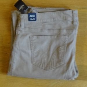 NWT Hollister Skinny Boot Jeans - 11 R